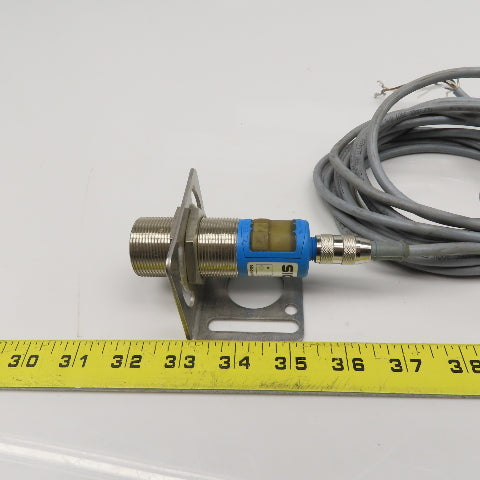 Sick UM30-212113 Ultra Sonic Distance Sensor 1030VDC W/ Cable And Mount