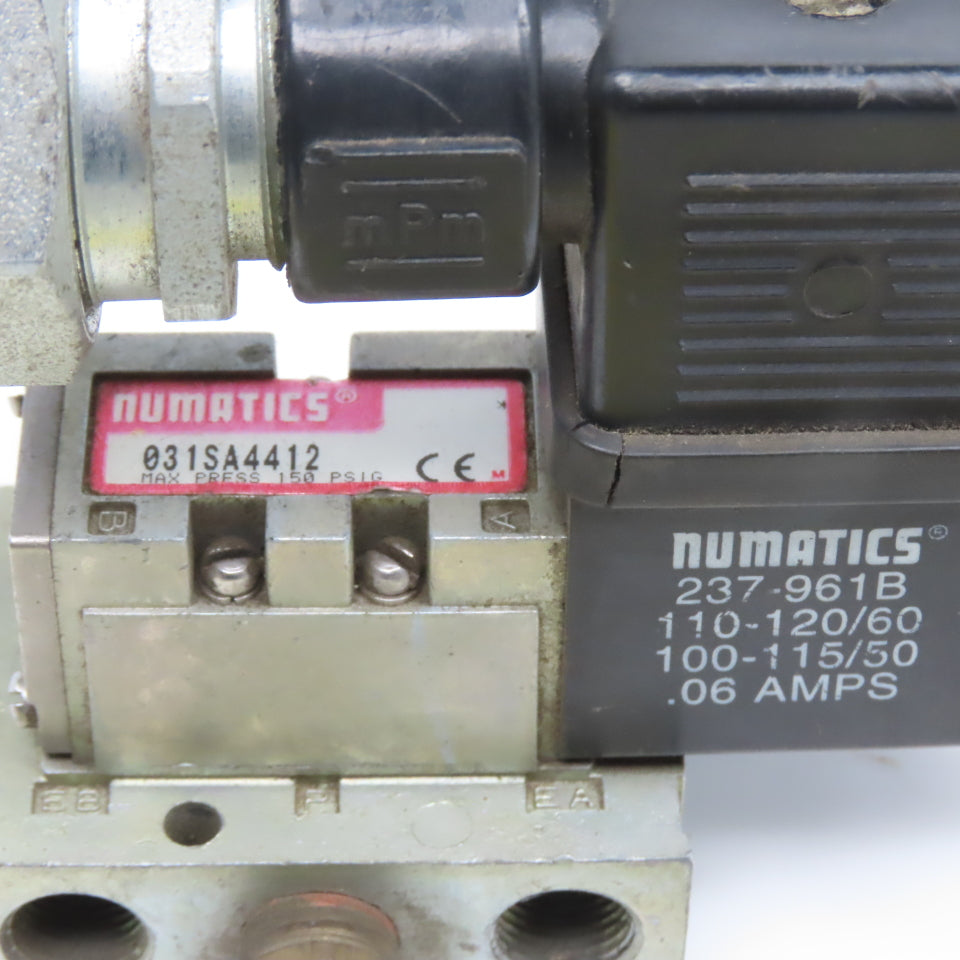 Numatics 031SA4412 5/2 Position Pneumatic Solenoid Valve 110/120V Coil 1/8" NPT