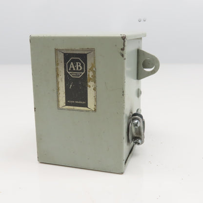 Allen Bradley 830-C5-204 Pressure Switch 600V Poly Phase 150PSI Cut Out