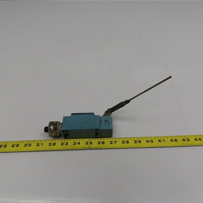 Telemecanique ZCK-E056 XCK-J 300V Limit Switch Touch Probe Operating Head