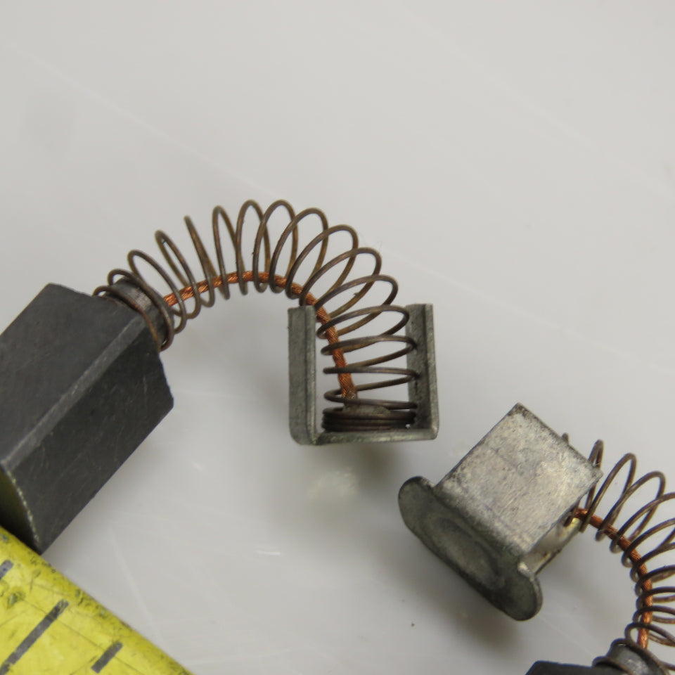 820 Carbon Brush 7/16" Long x 1/4" Wide Lot Of 8