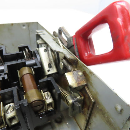 General Electric TH4321 30A 240V 7.5Hp 3 Pole Fused Safety Disconnect