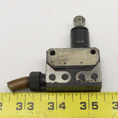Omron D4E Roller Plunger Limit Switch 125VAC 30VDC