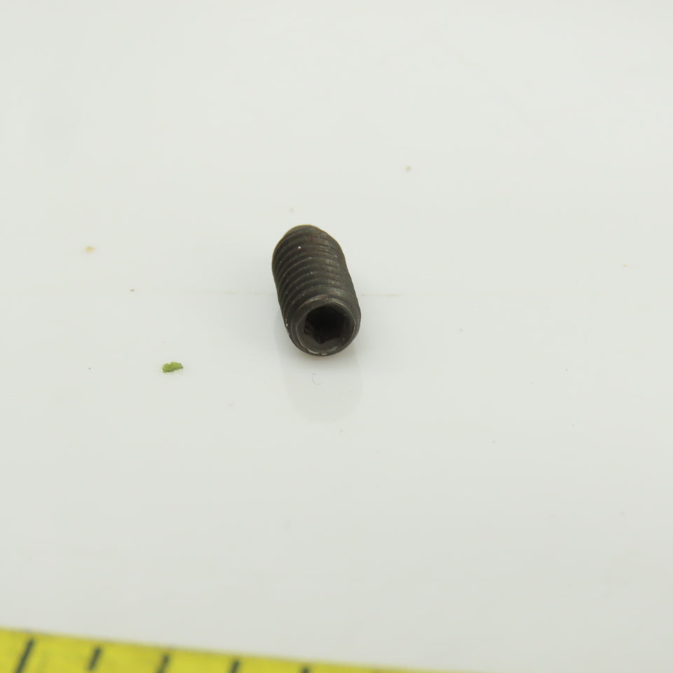 Half Dog Set Screw #8-32 x 3/8 Alloy Lot Of 465"