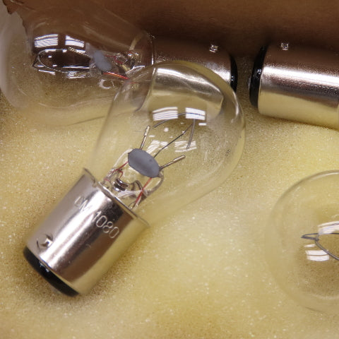 Federal Signal K8107210A 30V 27W Bayonet Incandescent Light Bulb Lot Of 4