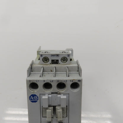 Allen Bradley 100-C09Z*10 Ser A Contactor 600VAC 24VDC Coil W/193-EA1DB Lot Of 2