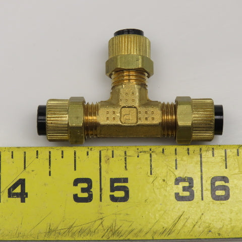 Parker 164P-4 1/4" Brass Compression TEE Fitting 150PSI