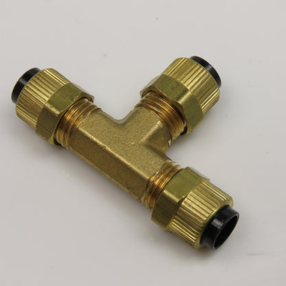 Parker 164P-4 1/4" Brass Compression TEE Fitting 150PSI
