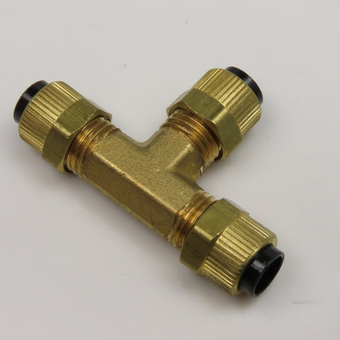 Parker 164P-4 1/4" Brass Compression TEE Fitting 150PSI