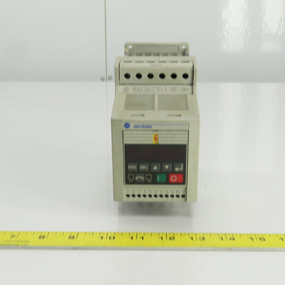Allen Bradley 160-BA03NSF1P1 Ser C Speed Controller 1HP/0.75KW FRN7.06 380-460V