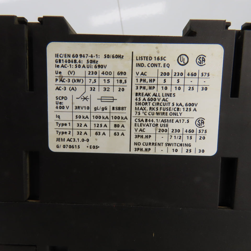 Siemens 3RV1031-4DA10 Manual Motor Starter 5HP 380-480VAC W/Overload 18-24A Trip