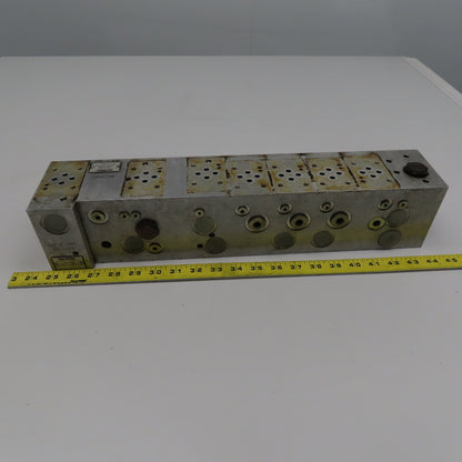 Vickers MCD-3059-12 DG4V Series 7 Valve Manifold Block