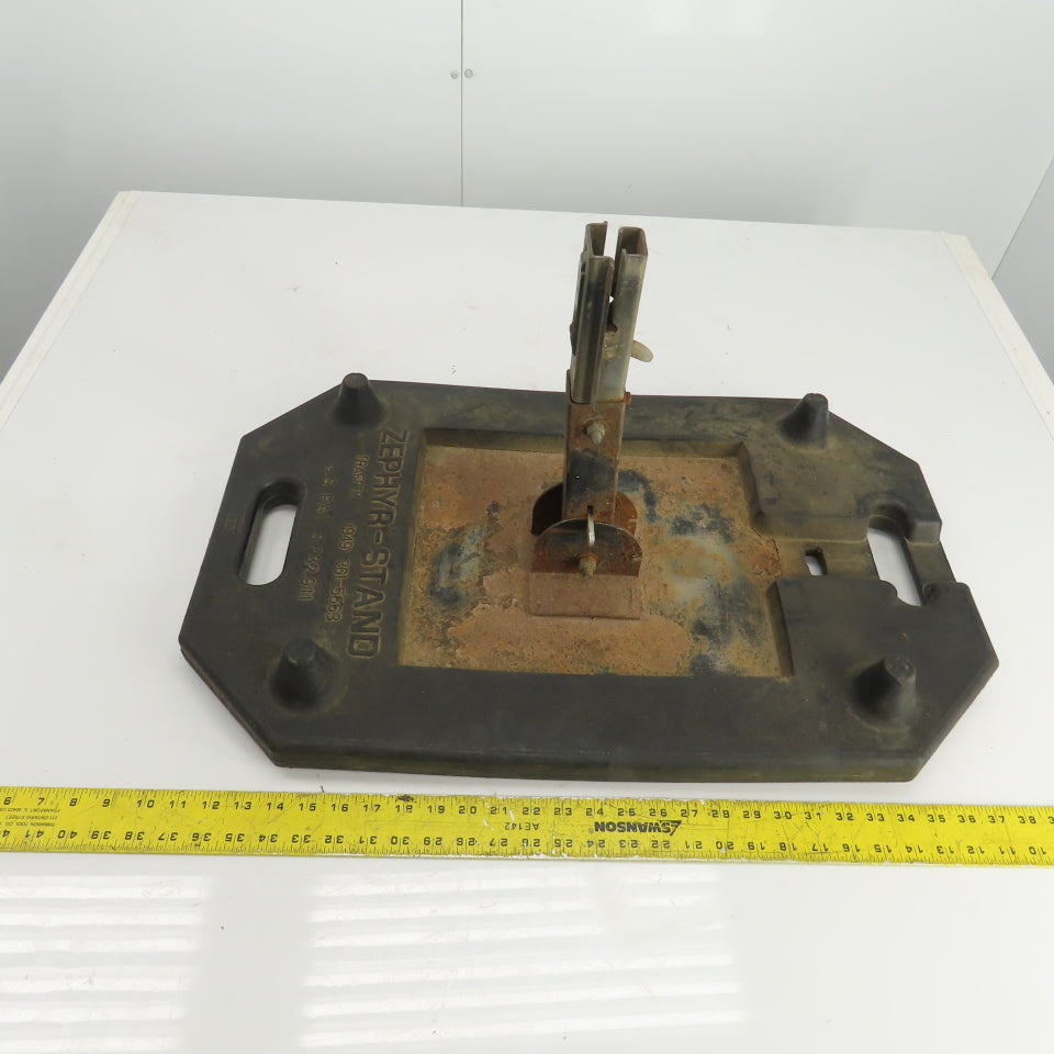 Traffix Zephyr-Stand Sign Holder 36 Lbs. 28" L x 17-1/2" W