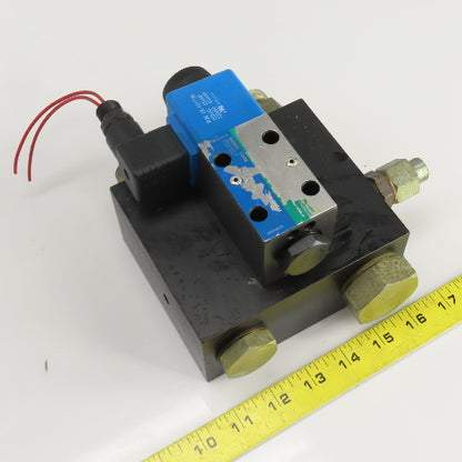 Vickers DGV4-3S-6B-M-U-B5-60 4/2 Position Solenoid Hydraulic Control Valve 120V