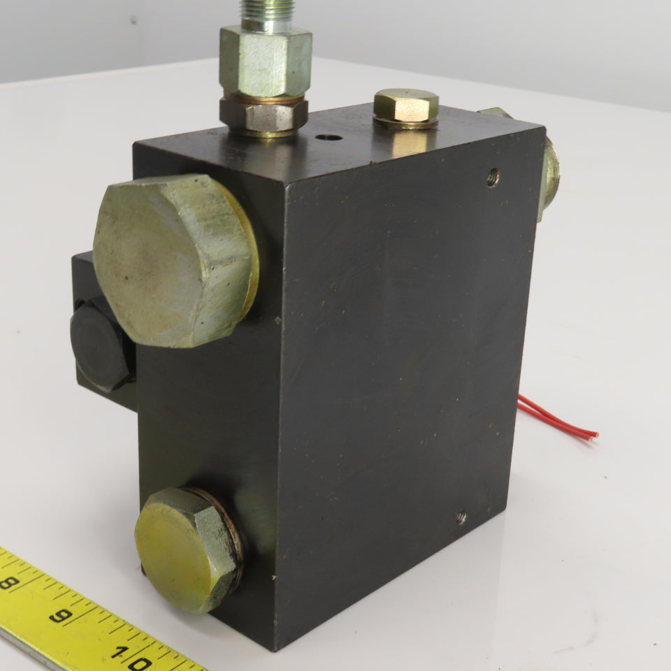 Vickers DGV4-3S-6B-M-U-B5-60 4/2 Position Solenoid Hydraulic Control Valve 120V