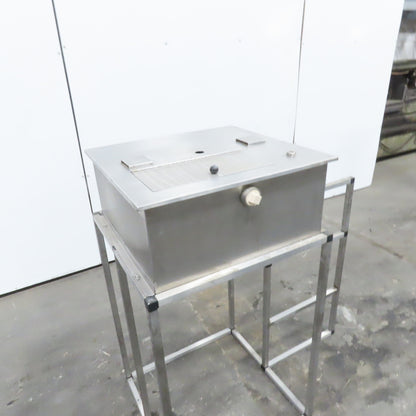 24 Gallon Stainless Steel Gravity Fed Testing Tank Fixture On Stand