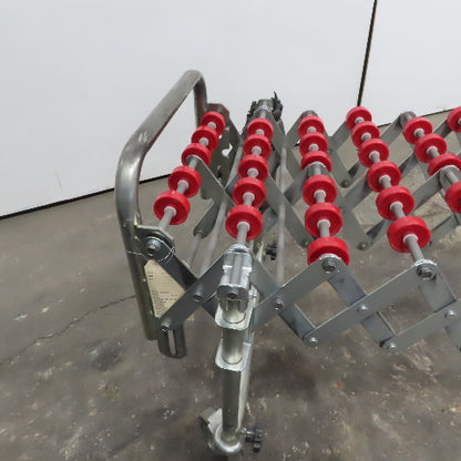 NestaFlex 175 18" Wide Gravity Skate Wheel Flexible Conveyor 17' L