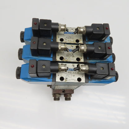 Vickers DG4V-3-6C-M-U-H7 30 5/3 Way Float Center Hydraulic Valve Bank Manifold