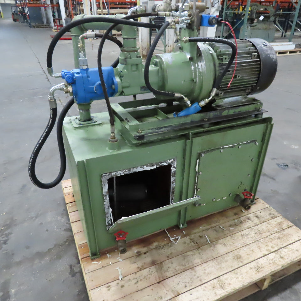 Vickers PVQ20B2RSE3S21CG30 70 USG Heated Baffled Hydraulic Tank 15Hp 460V 3Ph