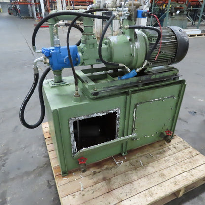 Vickers PVQ20B2RSE3S21CG30 70 USG Heated Baffled Hydraulic Tank 15Hp 460V 3Ph