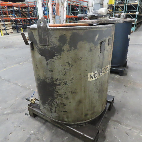 Clawson Tank Co. 330 Gallon Pneumatic Vacuum Coolant Cleanup Storage Tank