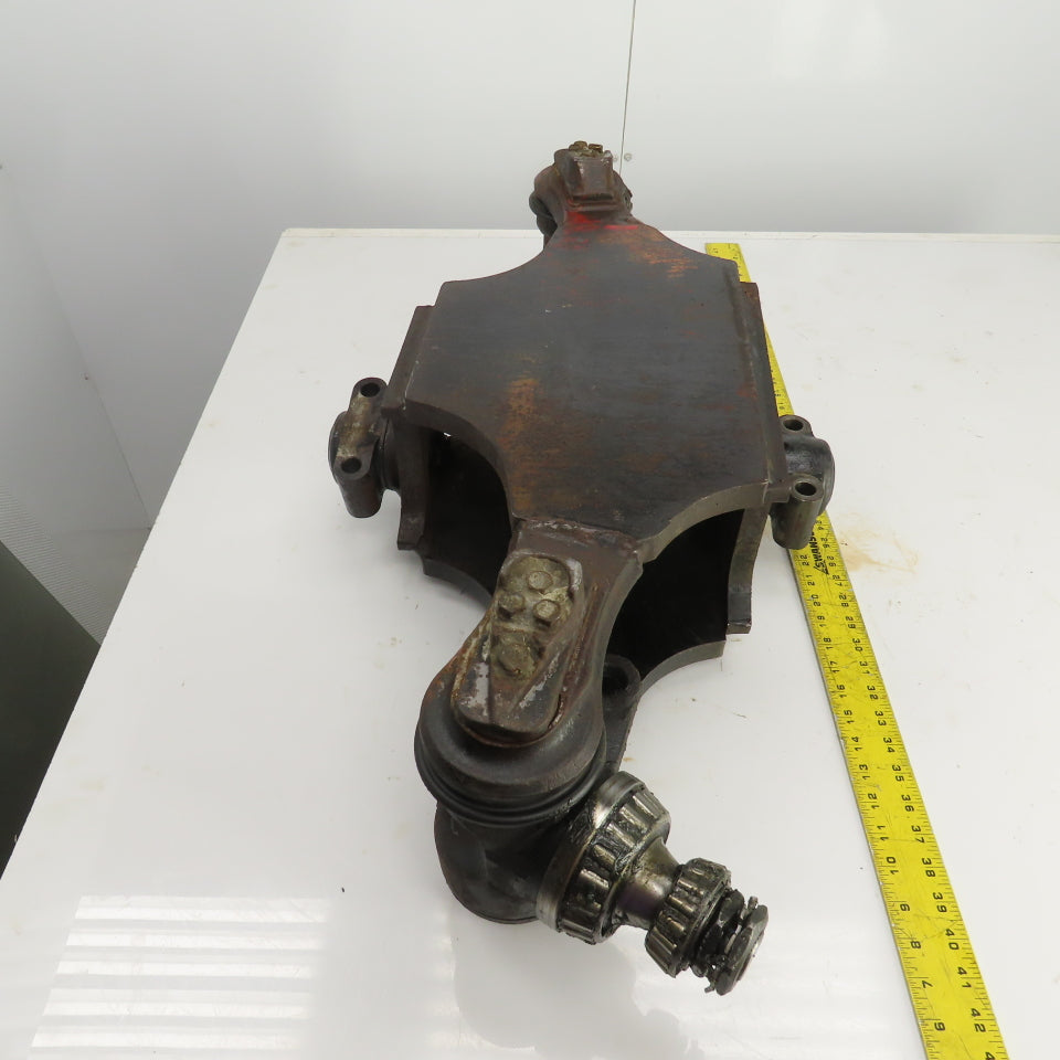 Caterpillar Model 2EC30 Forklift Rear Steering Spindle Assembly