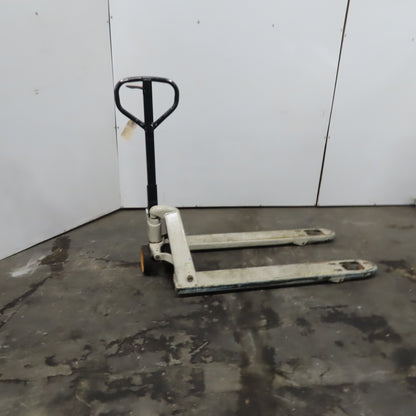 (B Unlisted) Crown Pallet Jack