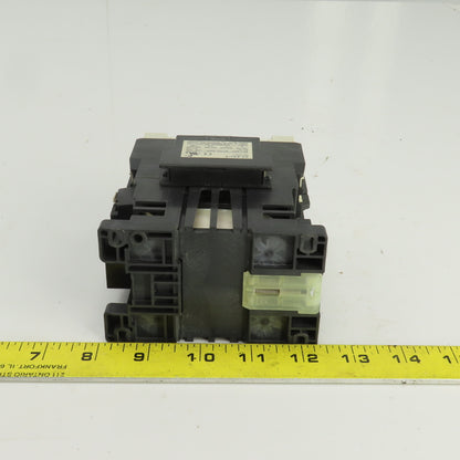 Fuji SC-E3/G Reversing Contactor 24VDC Coil 3Pole 65A