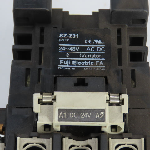 Fuji SC-E3/G Reversing Contactor 24VDC Coil 3Pole 65A