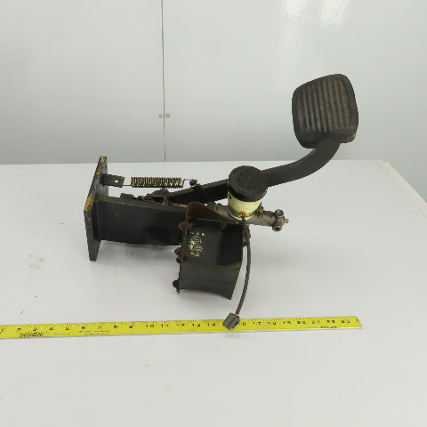 Caterpillar Model 2EC30 Foot Brake & Horn Assembly