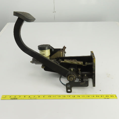 Caterpillar Model 2EC30 Foot Brake & Horn Assembly