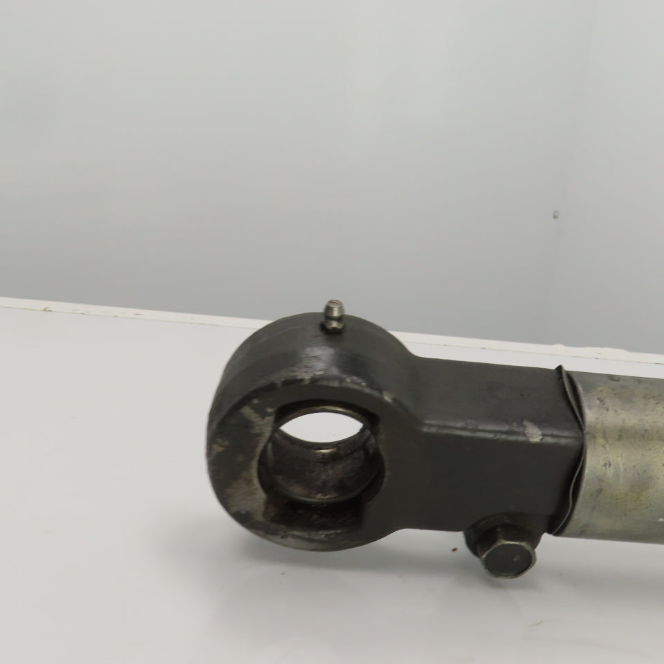 Caterpillar Model 2EC30 Hydraulic Mast Tilt Cylinder