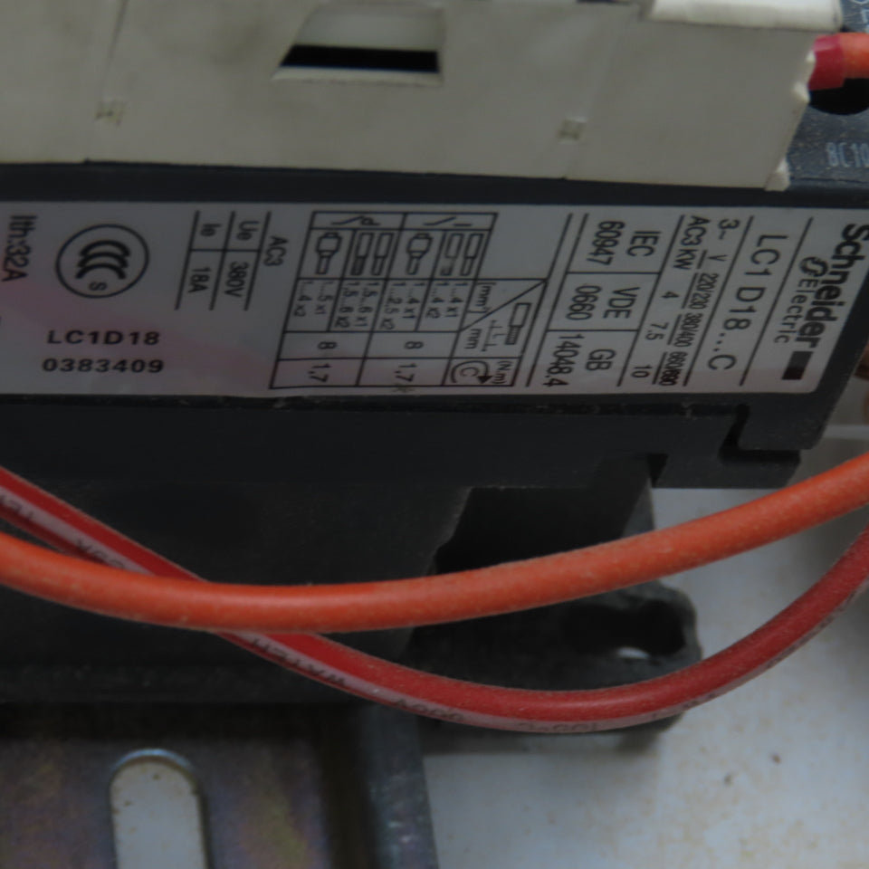 Schneider LC1 D18 C Electrical Enclosure W 220-690V W/LRD 21KN Overload 12-18A