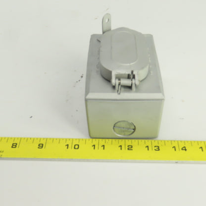 Hubbell Wet Locations When Closed Dual 115V Outlet