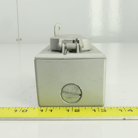 Hubbell Wet Locations When Closed Dual 115V Outlet