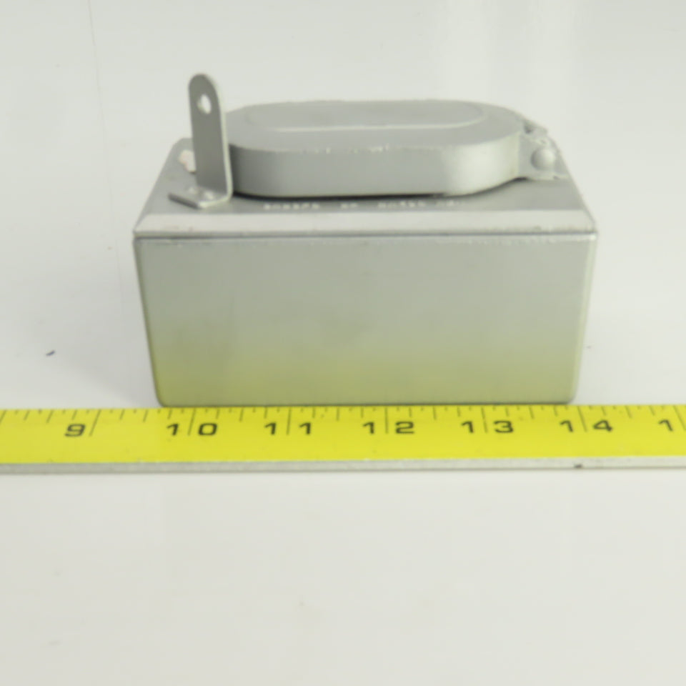 Hubbell Wet Locations When Closed Dual 115V Outlet