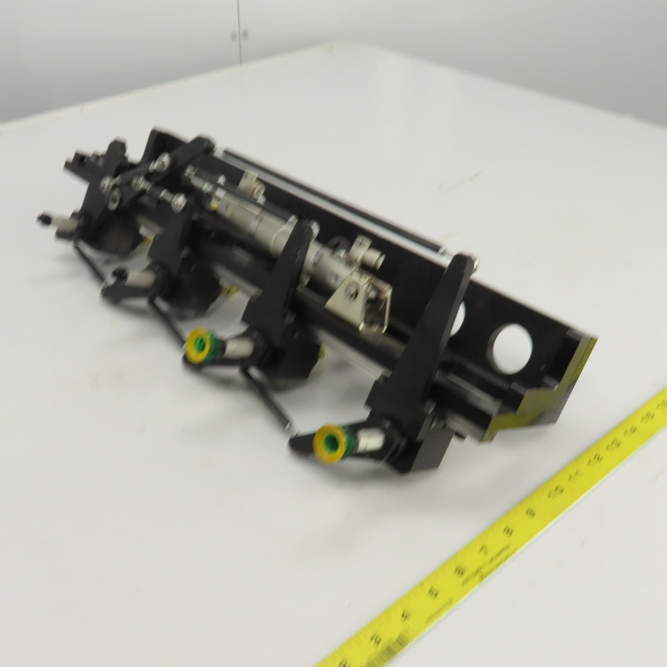 Single Section Rotating 4 Station Vacuum Pick And Place Robot Arm Fixture