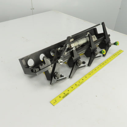 Single Section Rotating 4 Station Vacuum Pick And Place Robot Arm Fixture