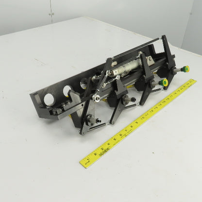 Single Section Rotating 4 Station Vacuum Pick And Place Robot Arm Fixture