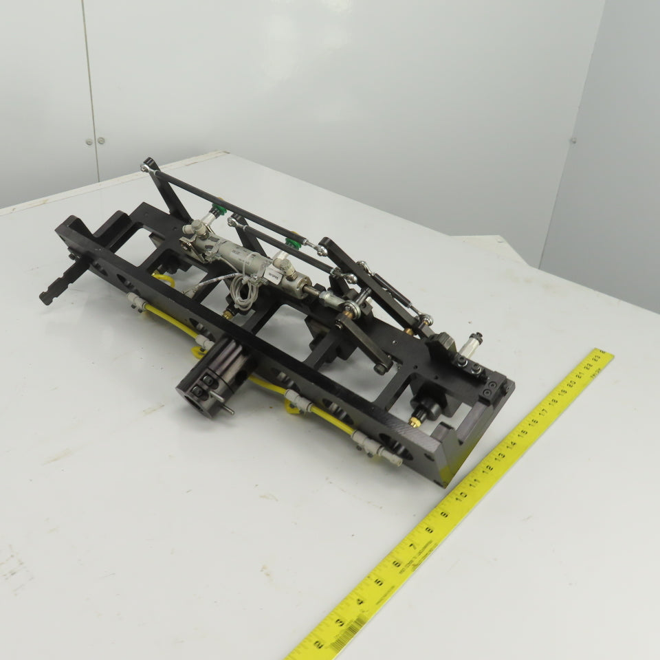 Single Section Rotating 4 Station Vacuum Pick And Place Robot Arm Fixture