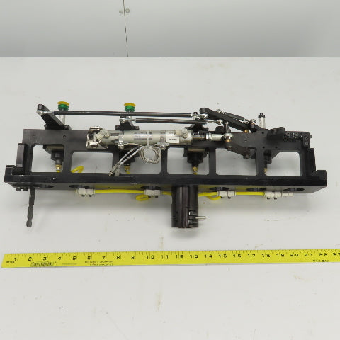 Single Section Rotating 4 Station Vacuum Pick And Place Robot Arm Fixture