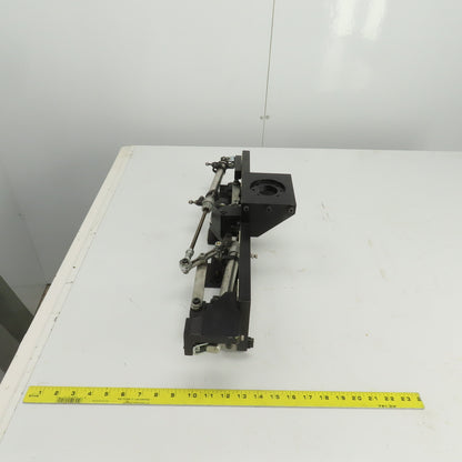 2 Section Rotating 4 Station Pick And Place Robot Arm Fixture