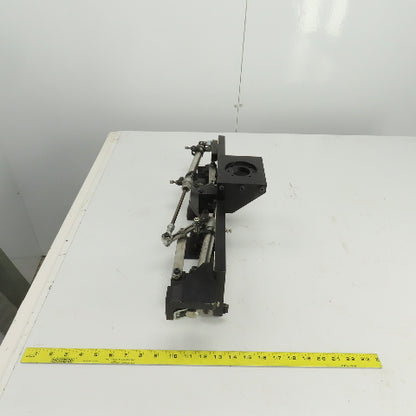 2 Section Rotating 4 Station Pick And Place Robot Arm Fixture