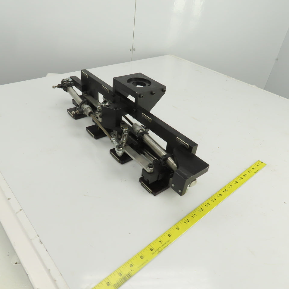 2 Section Rotating 4 Station Pick And Place Robot Arm Fixture