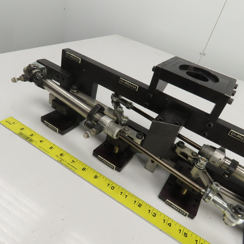 2 Section Rotating 4 Station Pick And Place Robot Arm Fixture