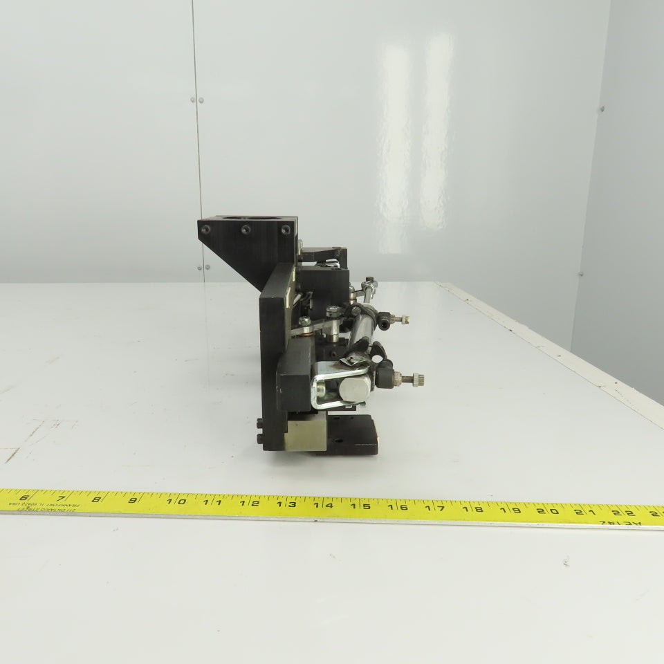 2 Section Rotating 4 Station Pick And Place Robot Arm Fixture