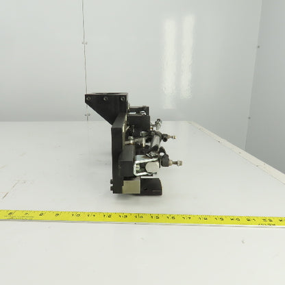 2 Section Rotating 4 Station Pick And Place Robot Arm Fixture