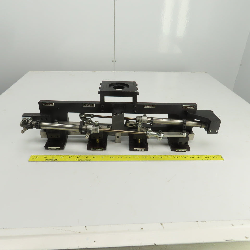 2 Section Rotating 4 Station Pick And Place Robot Arm Fixture