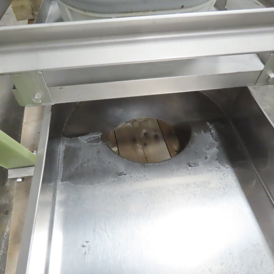 Hanging Stainless Steel Pan 60"x17-1/2" Vibratory Shaker Washdown Conveyor