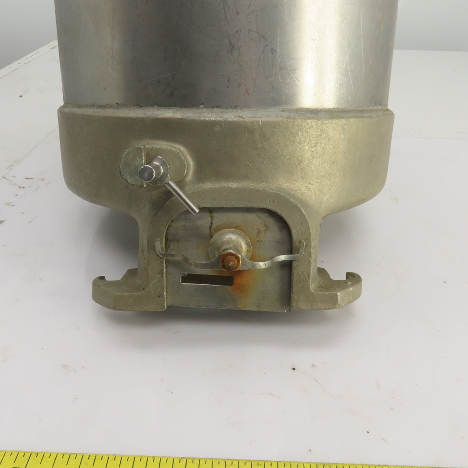 5.5 Gallon Stainless Steel Agitator/Spreader 4-3/8" x 1-3/4" Discharge
